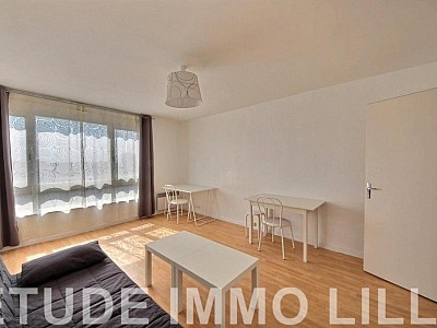 STUDIO AVEC PARKING* A LOUER - LILLE VAUBAN - 26.81 m2 - 615€ charges comprises par mois