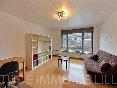 STUDIO A LOUER - LILLE VAUBAN - 27 m2 - 490 € charges comprises par mois