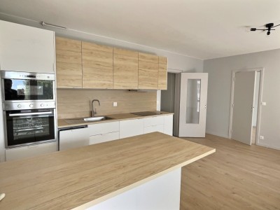 APPARTEMENT T2 A LOUER - LA MADELEINE - 46,76 m2 - 795 € charges comprises par mois