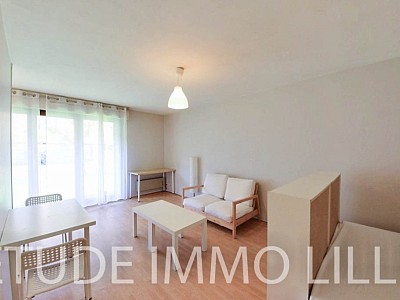 STUDIO* A LOUER - LILLE NATIONALE - 31 m2 - 640 € charges comprises par mois
