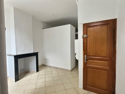 Studio 33 m avec cour-terrasse A VENDRE - LILLE MONTEBELLO - 33.6 m2 - 108000€