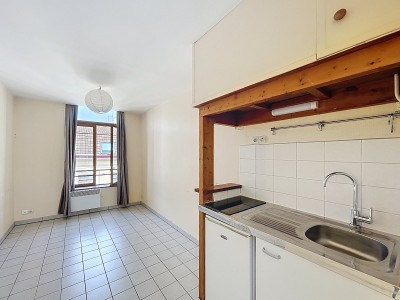 STUDIO IDEALEMENT SITUE A VENDRE - LILLE VAUBAN-NATIONALE - 15.17 m2 - 89800€