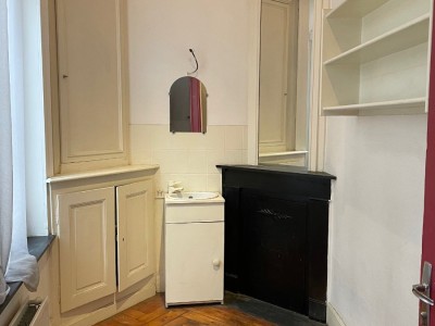 BUREAU A LOUER - LILLE VAUBAN - 7 m2 - 230�&euro; HC par mois
