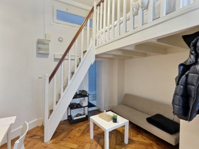 Immeuble avec bureaux et 3 appartements  Lille, rare