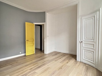 MAISON - LILLE REPUBLIQUE - 250 m2 - 1199000 €