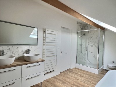 MAISON - LILLE REPUBLIQUE - 250 m2 - 1199000€