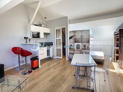 Appartement Meubl 40 m  Rnov  1 min mtro Rpublique