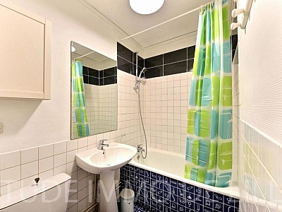 STUDIO AVEC PARKING* A LOUER - LILLE VAUBAN - 26.81 m2 - 615€ charges comprises par mois