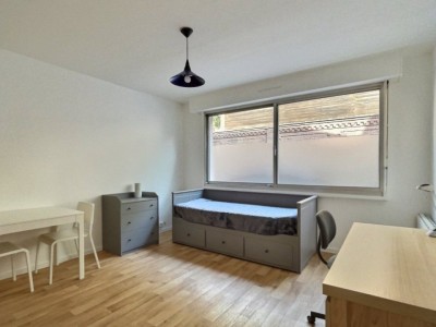 STUDIO A LOUER - LILLE VAUBAN - 25.35 m2 - 625 € charges comprises par mois