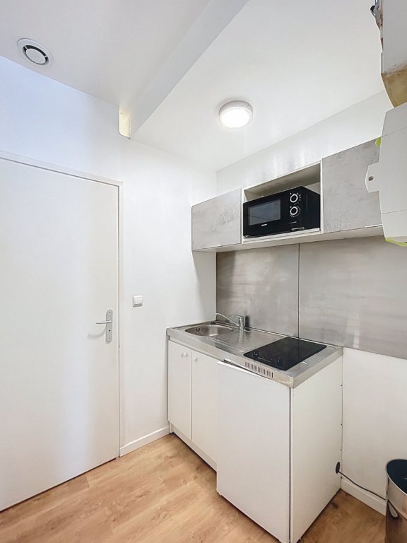 STUDIO* - LILLE VIEUX LILLE - 17.26 m2 - LOU&Eacute;