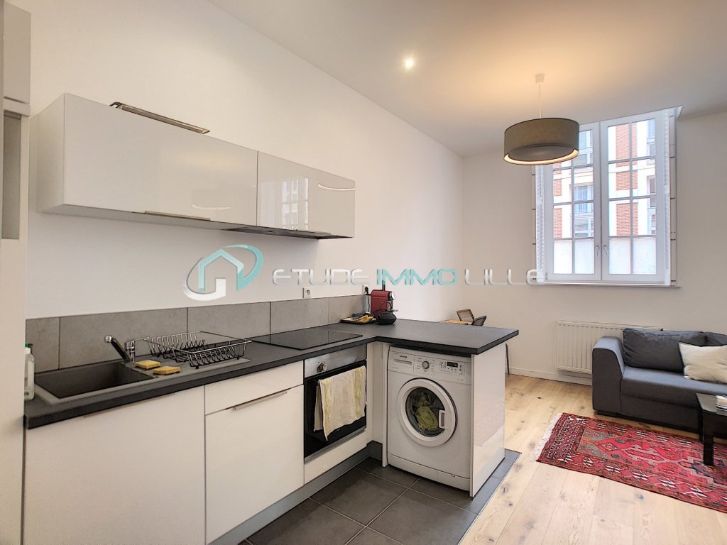STUDIO* - VIEUX LILLE - 32.17 m2 - 627 &euro; charges comprises par mois