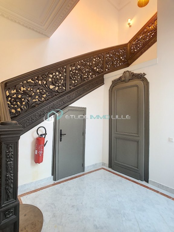 STUDIO* - VIEUX LILLE - 32.17 m2 - 627 &euro; charges comprises par mois