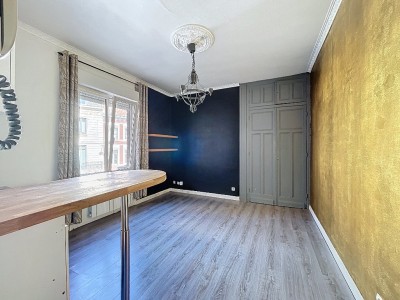 Studio 23,50 m  Proche Thtre et mtro Rpublique