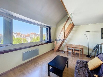 Lille Solférino – T1 lumineux dernier étage – 28,5 m² Carrez / 38 m² au sol