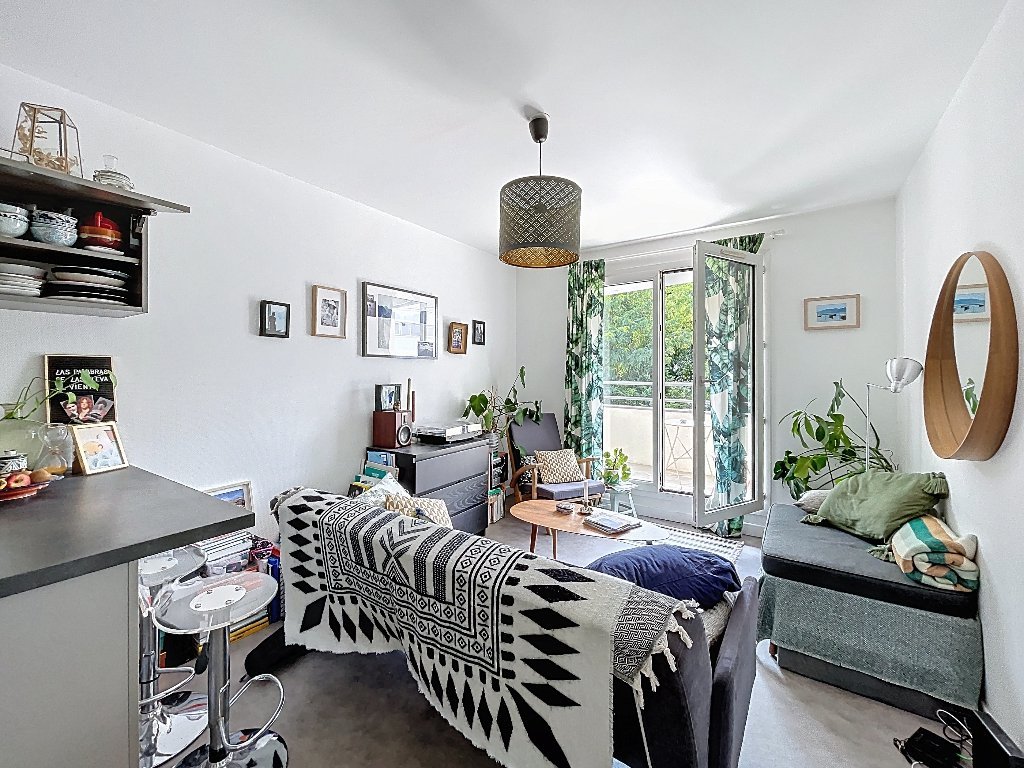 APPARTEMENT T2 - LILLE CORMONTAIGNE - 34.5 m2 - LOU&Eacute;