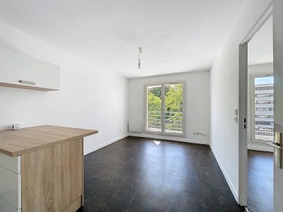APPARTEMENT T2 A LOUER - LILLE CORMONTAIGNE - 34.5 m2 - 640€ charges comprises par mois