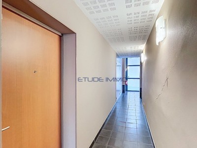 Appartement T2 avec terrasse, résidence sécurisée, au calme,