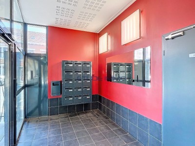 Appartement T2 avec terrasse, résidence sécurisée, au calme,
