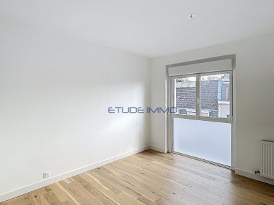 T2 à vendre Lille République Beaux-Arts dernier étage lumineux parking cave