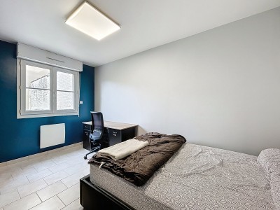 T2 45 m Lille  Terrasse privative, garage, prs de la Catho