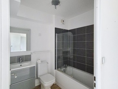 Type 2 coup de coeur St Maur avec parking couvert. A VENDRE - LILLE SAINT MAUR - 50.03 m2 - 214 500 €