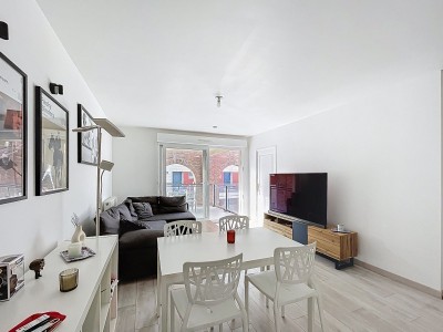 Beau T2 en coeur d ilt -Terrasse et parking