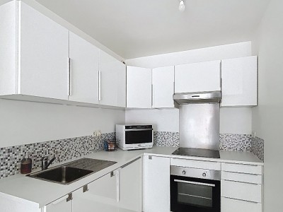 Beau T2 en coeur d ilôt -Terrasse et parking