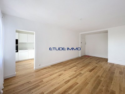 Appartement T2 rénové – 50 m² – Dernier étage – Proche métro