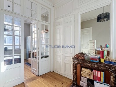 EXCLUSIF VAUBAN CATHO BEAU T2 DE CHARME