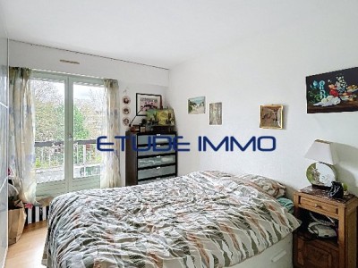 TYPE 2 LOOS PARC DU CHATEAU AVEC PARKING ET BALCON