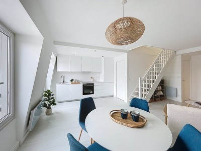 Duplex 3 pices  Lille  Dernier tage, grand parking s/sol