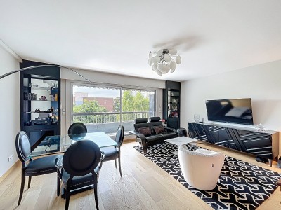 Appartement T3 80 m avec balcon sud  Dernier tage - pkg