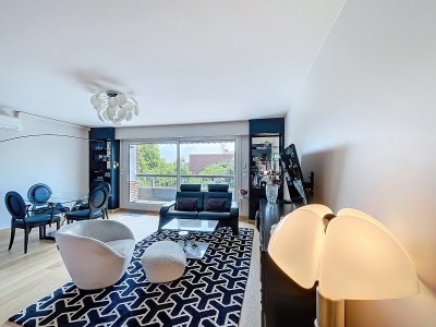 Appartement T3 80 m avec balcon sud  Dernier tage - pkg
