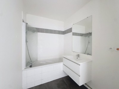 APPARTEMENT T3 A VENDRE - PETIT RONCHIN - 75 m2 - 186 000 &euro;