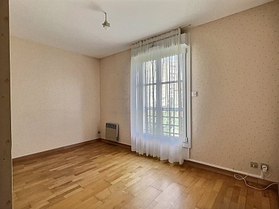 APPARTEMENT T4 A LOUER - LILLE VAUBAN PORT DE LILLE - 95.58 m2 - 1 449 € charges comprises par mois