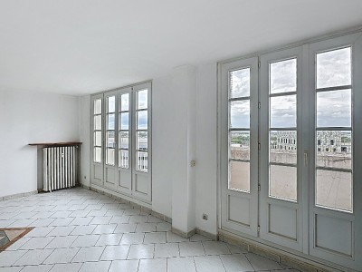 APPARTEMENT T4 A VENDRE - LILLE GRAND PALAIS - 80 m2 - 232000€