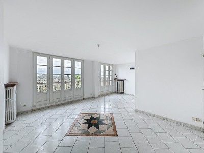 APPARTEMENT T4 A VENDRE - LILLE GRAND PALAIS - 80 m2 - 232000€