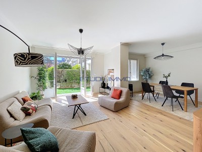 Appartement T4 rénové avec jardin au calme proche gares Lille Flandres & Europe