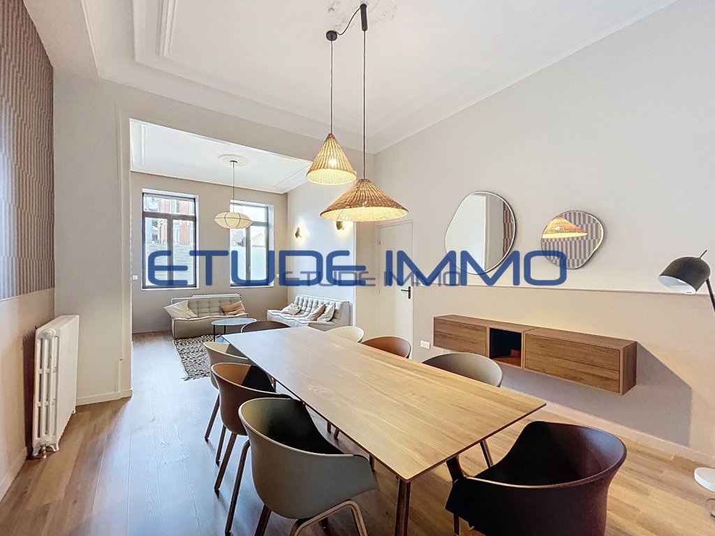 Maison rénovée 200 m² à Lille - 6 chambres et potentiel locatif
