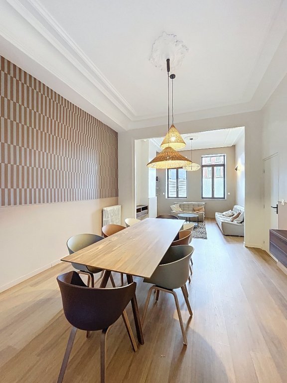 Maison rénovée 200 m² à Lille - 6 chambres et potentiel locatif