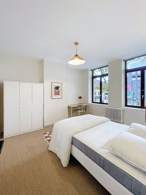 Maison rénovée 200 m² à Lille - 6 chambres et potentiel locatif