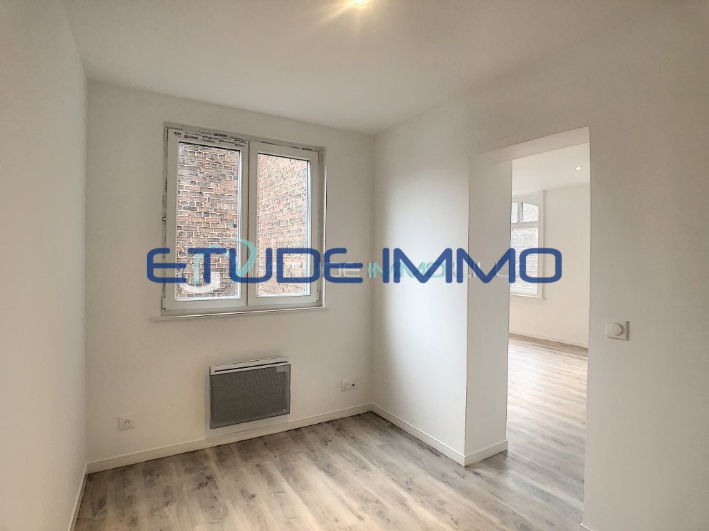 APPARTEMENT T1 - LILLE CORMONTAIGNE - 29.2 m2 - LOU&Eacute;