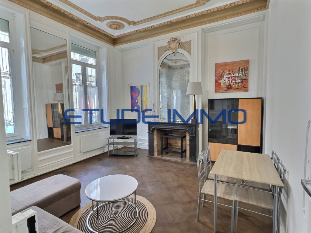 APPARTEMENT T1 A LOUER - LILLE SEBASTOPOL - 35.04 m2 - 690€ charges comprises par mois
