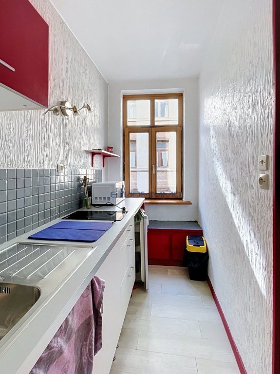 APPARTEMENT T2 A LOUER - LILLE CENTRE PROX GARES ET METRO - 34.57 m2 - 670 &euro; charges comprises par mois