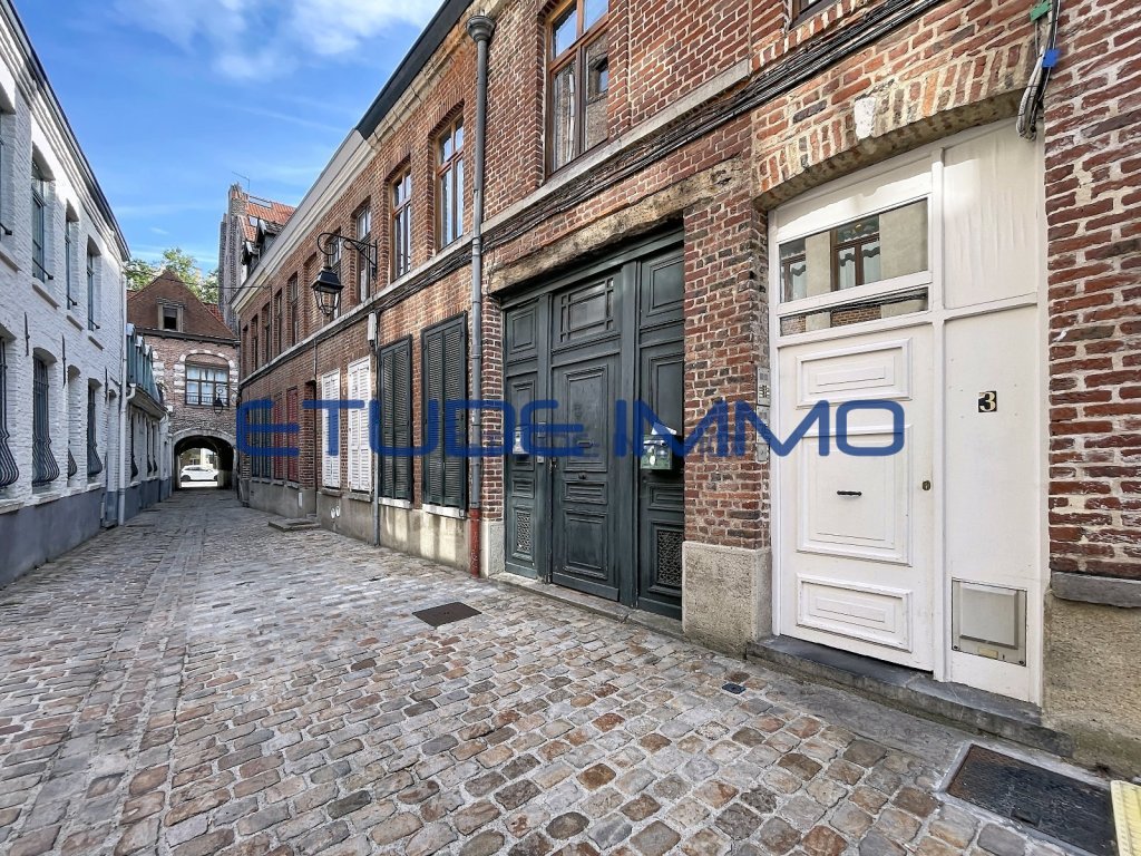 APPARTEMENT T2 A LOUER - LILLE CENTRE PROX GARES ET METRO - 34.57 m2 - 670 &euro; charges comprises par mois