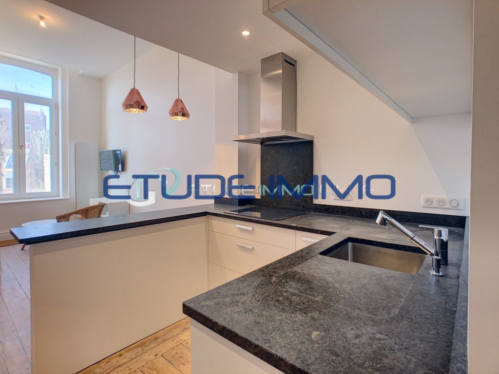 APPARTEMENT T2 A LOUER - LILLE SOLFERINO SACRE COEUR - 37.05 m2 - 850 &euro; charges comprises par mois