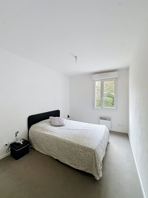 Appartement T2 avec terrasse, résidence sécurisée, au calme,