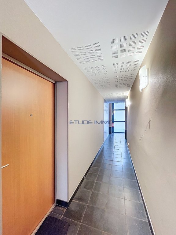Appartement T2 avec terrasse, résidence sécurisée, au calme,