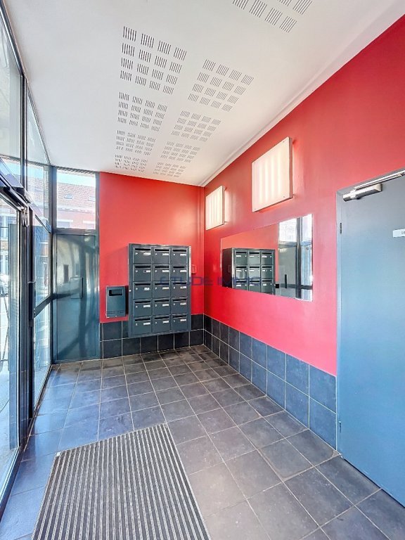 Appartement T2 avec terrasse, résidence sécurisée, au calme,