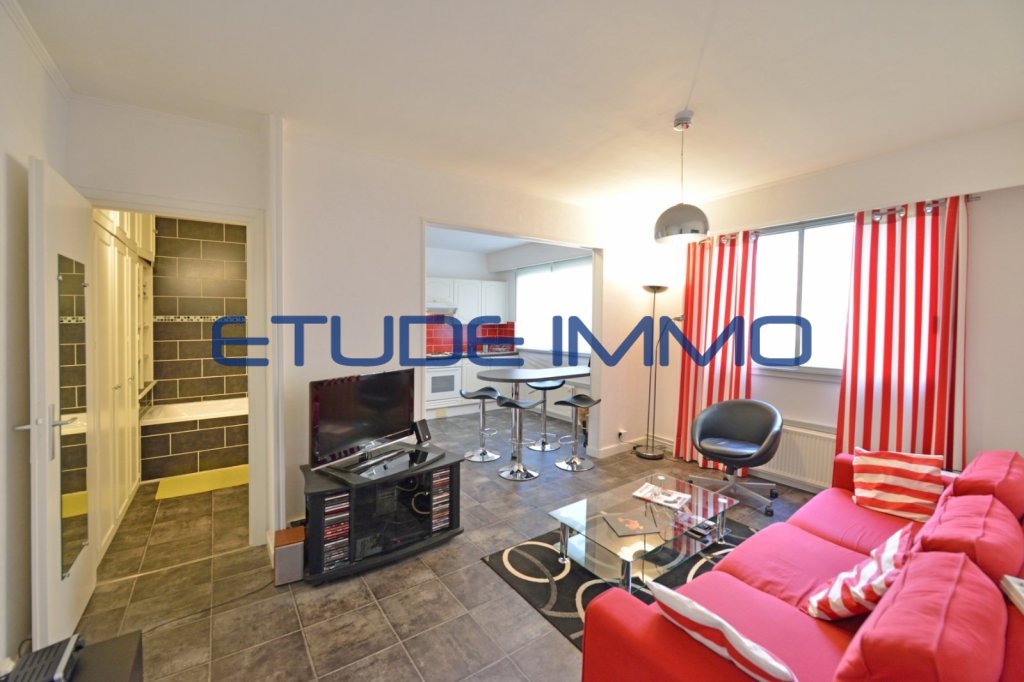 BEAU TYPE 2 PROCHE CATHO